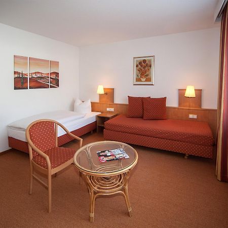 Hotel Engel Rheinmunster Номер фото