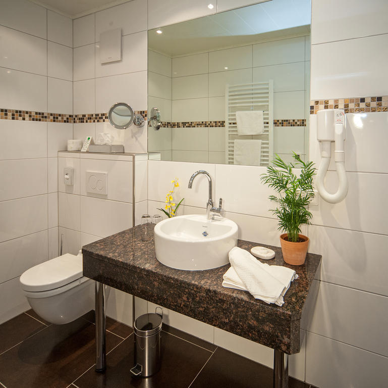 Hotel Engel Rheinmunster Номер фото