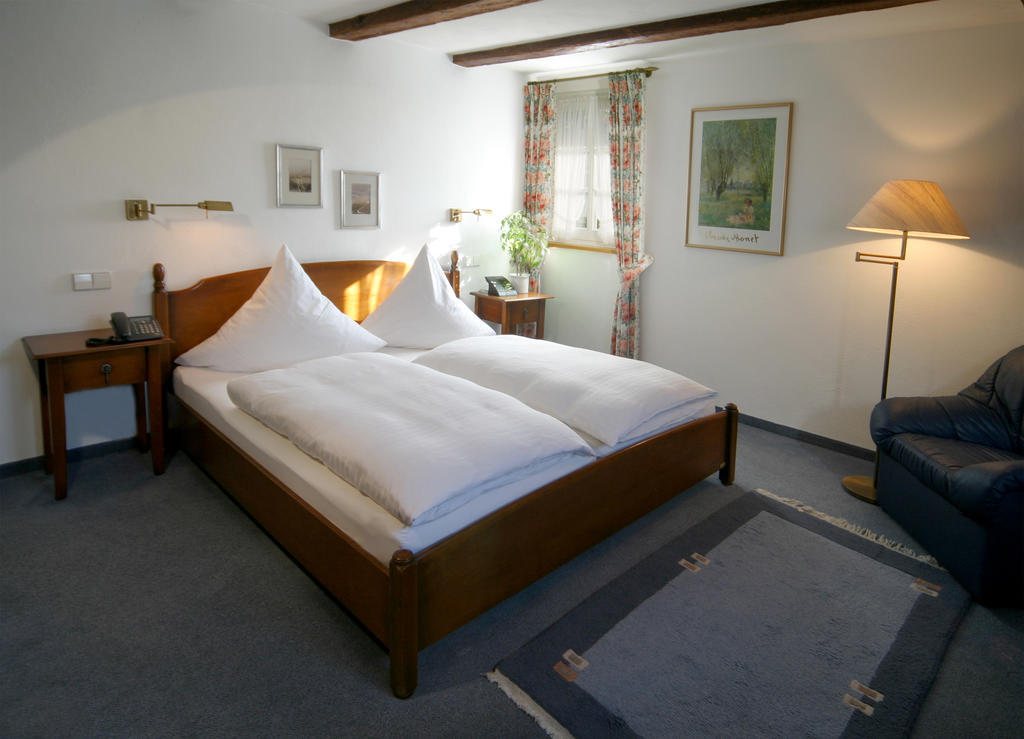 Hotel Engel Rheinmunster Екстер'єр фото